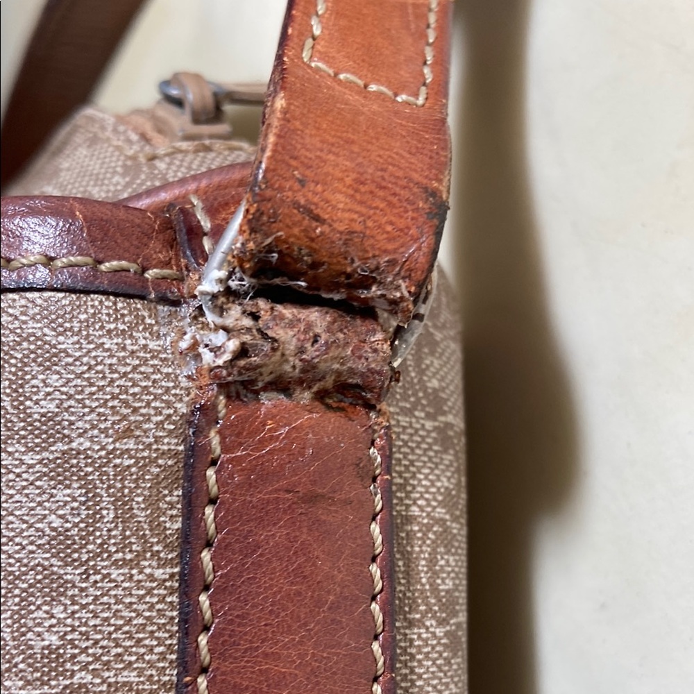 Vintage Celine Macadam coated canvas and leather Crossbody Bag 10” x 7” - Picture 16 of 16